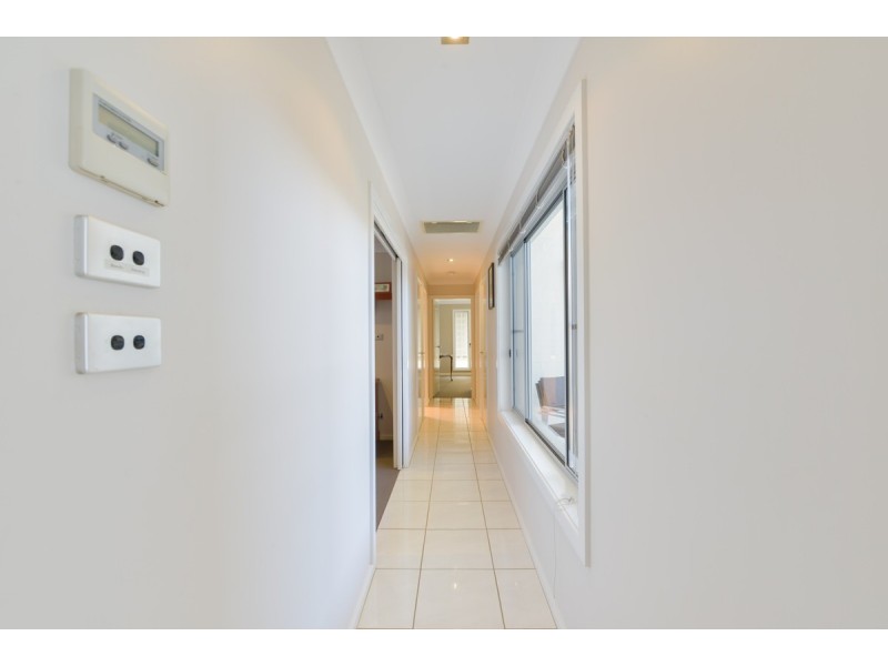 1/50 Peregrine Avenue, Tamworth NSW 2340