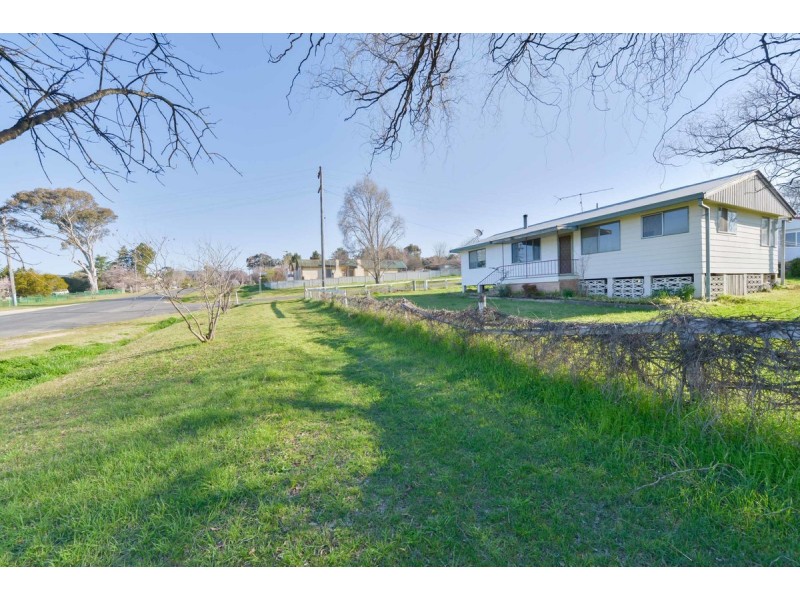 6 Charles Street, Bendemeer NSW 2355