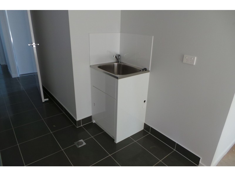 1/56 Tulipwood Cresent, Tamworth NSW 2340