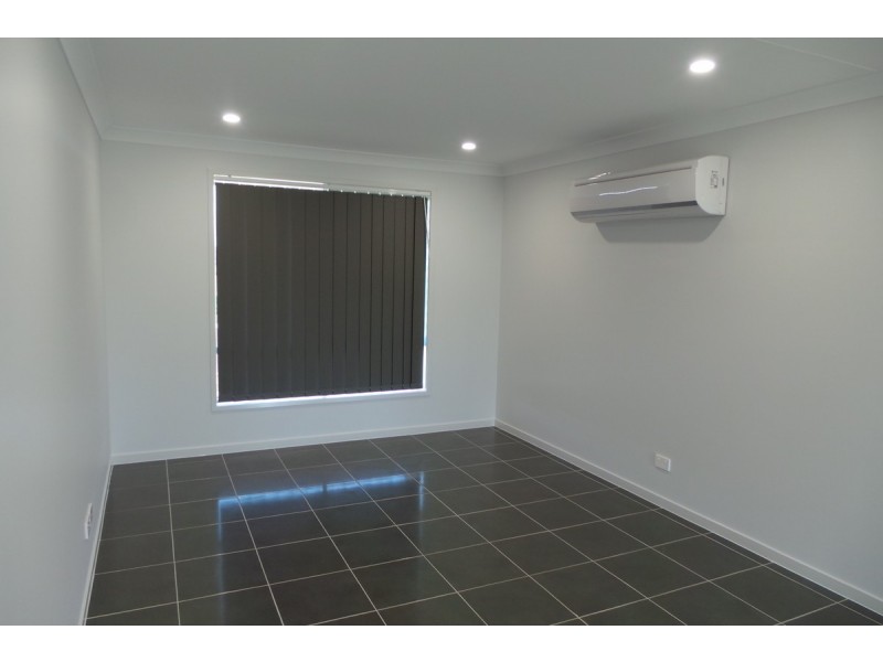 1/56 Tulipwood Cresent, Tamworth NSW 2340