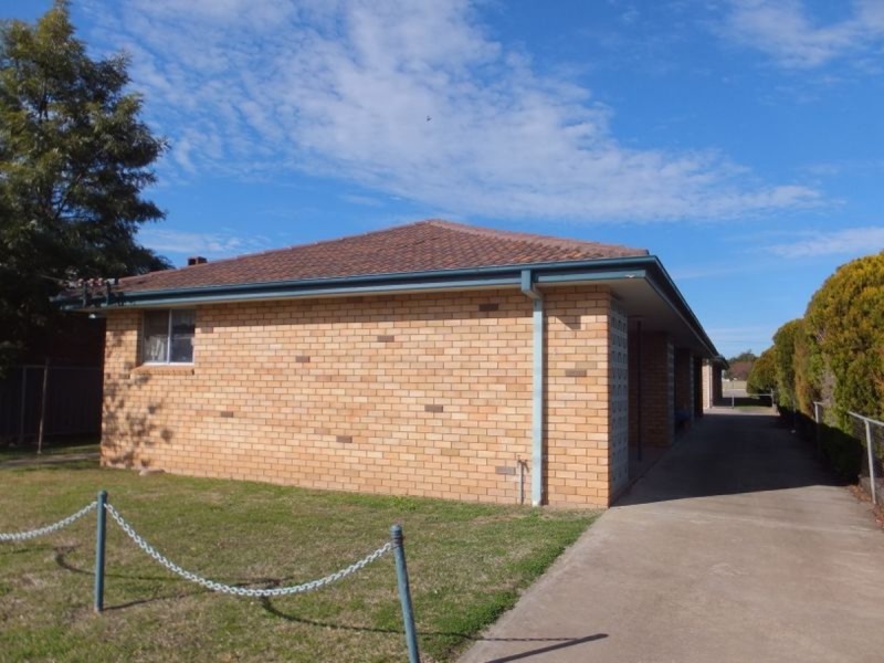 4/9 Margaret Street, Tamworth NSW 2340