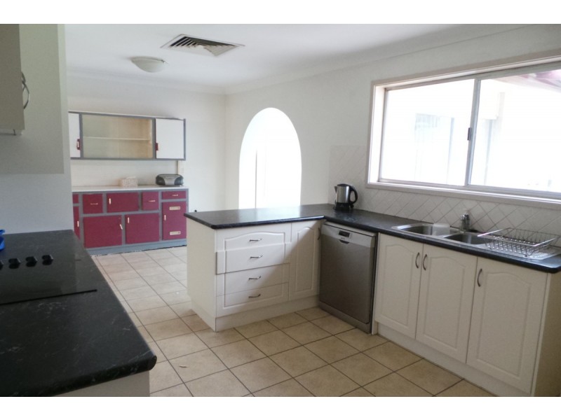 1 Campbell Road, Tamworth NSW 2340