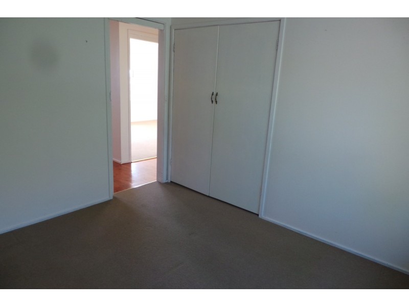 27 Mornington Crescent, Tamworth NSW 2340