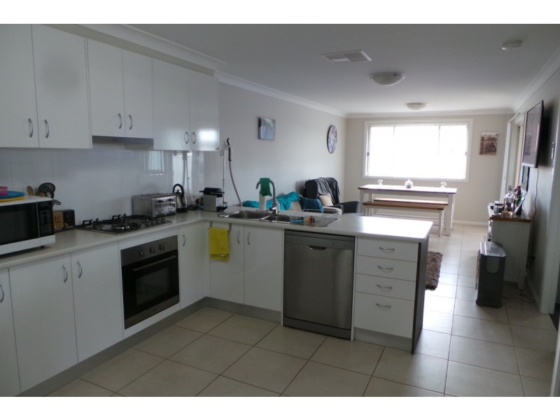 8 Rosehill Place, Tamworth NSW 2340