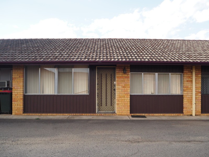 8/9-13 Diane Street, Tamworth NSW 2340