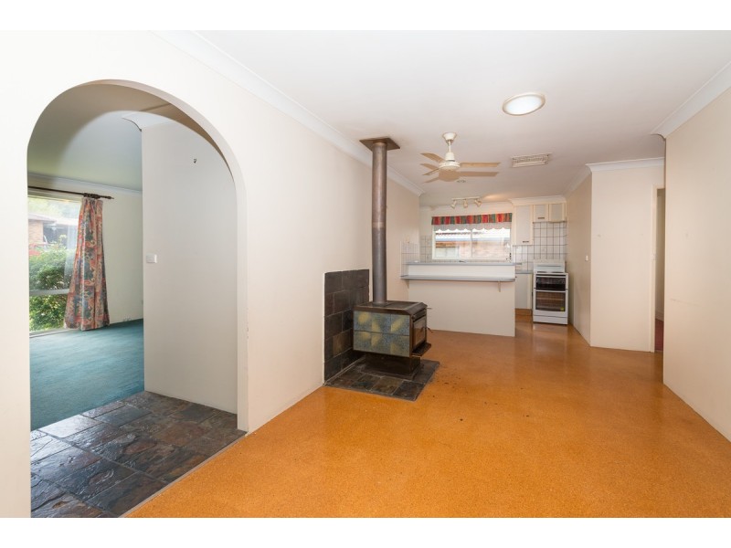 11 Woodbry Crescent, Tamworth NSW 2340