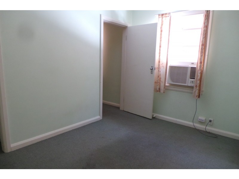 2/463 Peel Steet, Tamworth NSW 2340