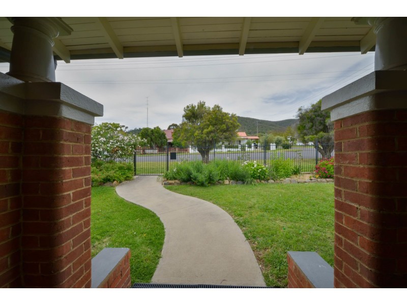 133 Upper Street, Tamworth NSW 2340