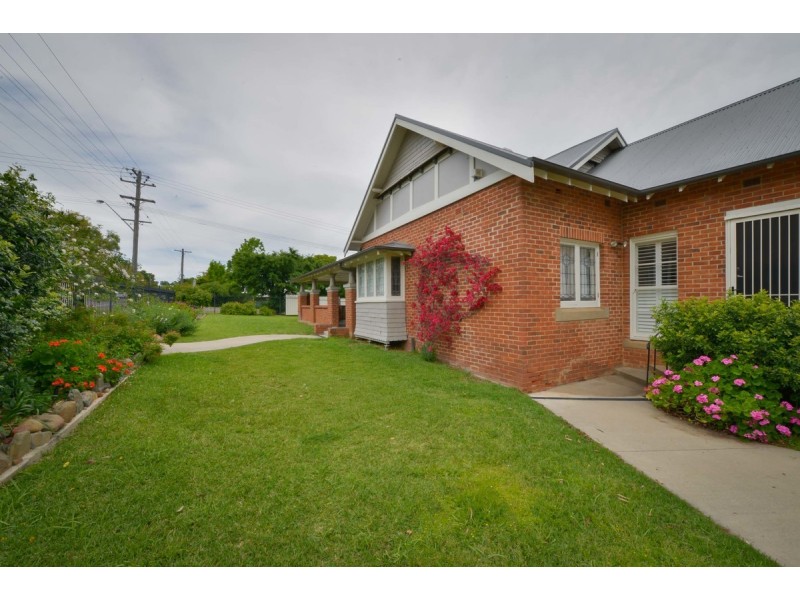 133 Upper Street, Tamworth NSW 2340
