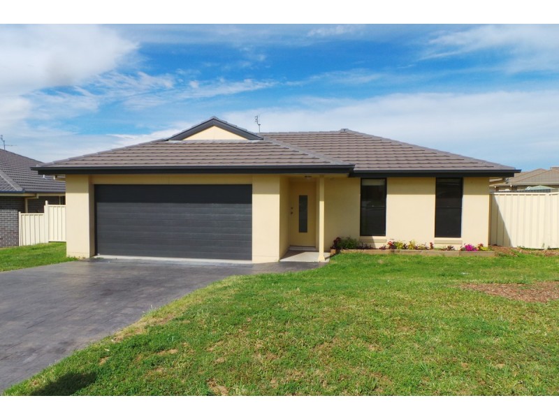 13 Eagle Avenue, Tamworth NSW 2340