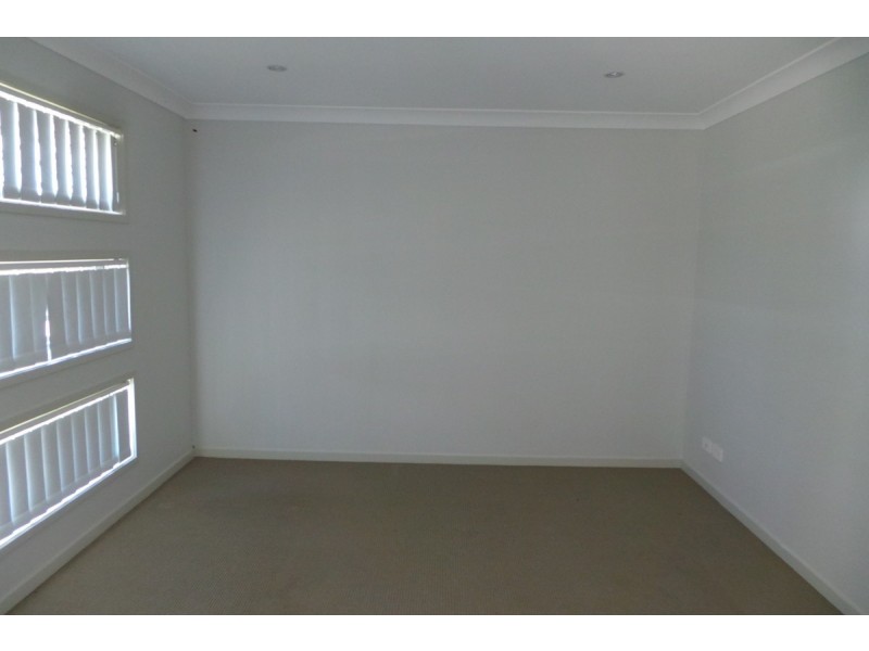 11 Carniege Place, Tamworth NSW 2340