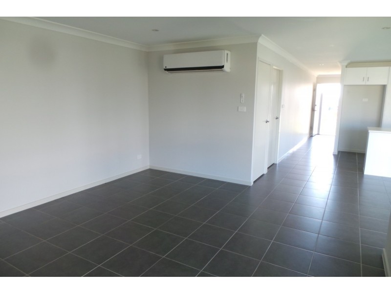 11 Carniege Place, Tamworth NSW 2340