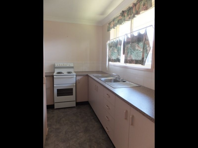 4/25 Campbell Road, Tamworth NSW 2340