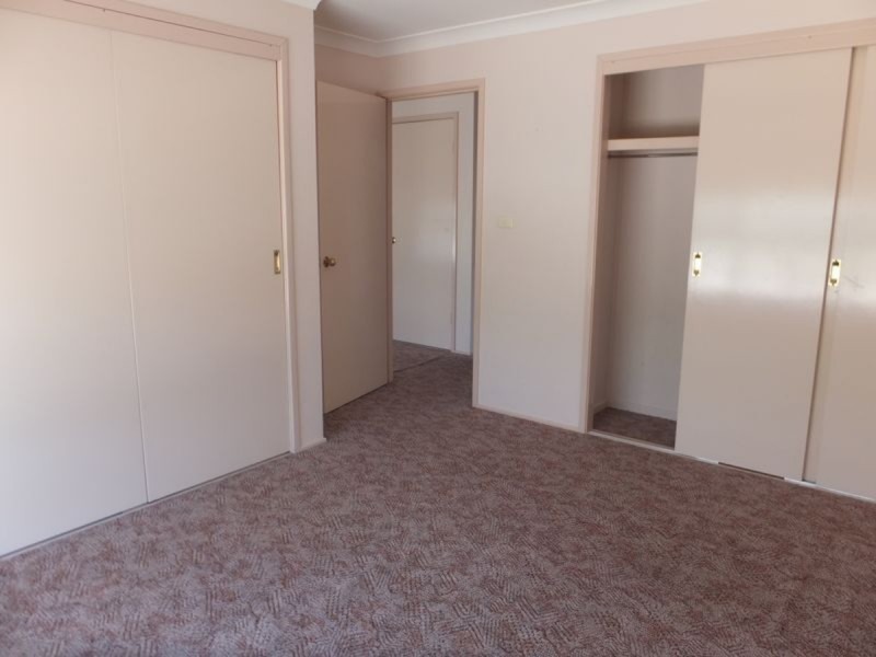 4/25 Campbell Road, Tamworth NSW 2340