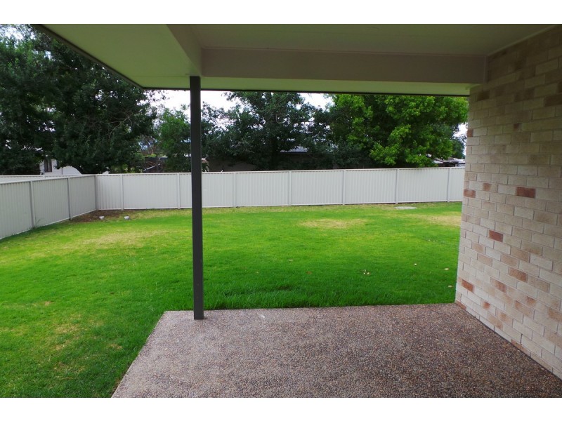 5 Mckinlay Place, Tamworth NSW 2340