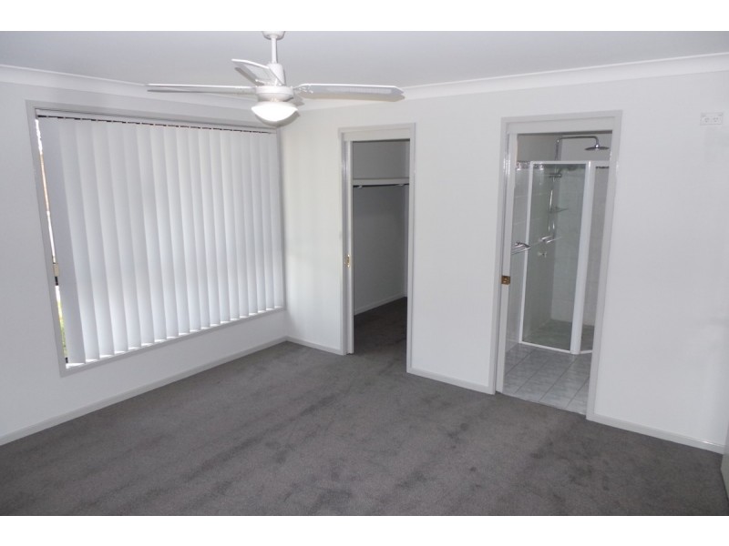 13 Banjo Circuit, Tamworth NSW 2340