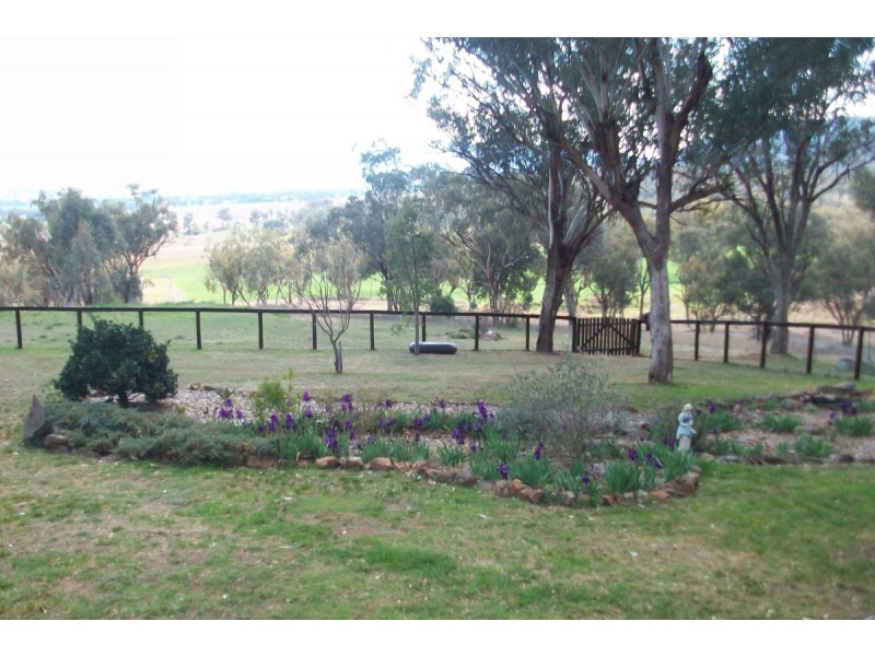 49 Woodside Chase, Tamworth NSW 2340