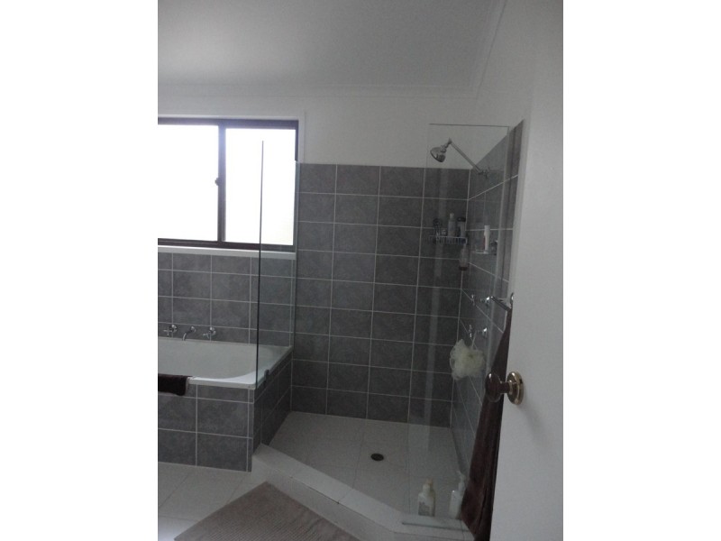 49 Woodside Chase, Tamworth NSW 2340