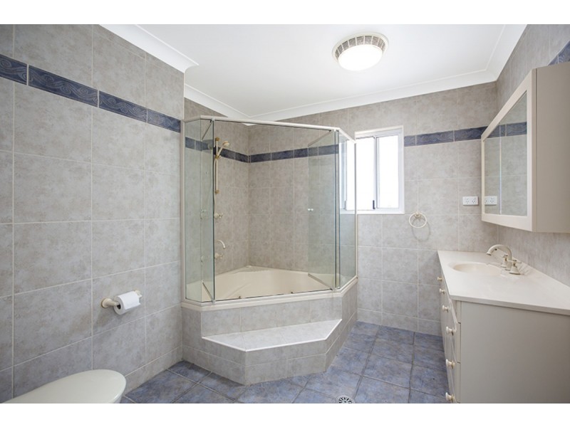 6 Harrier Parade, Tamworth NSW 2340