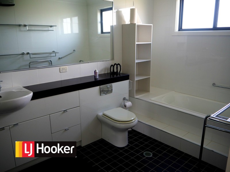 3/Greg Norman Drive, Tamworth NSW 2340