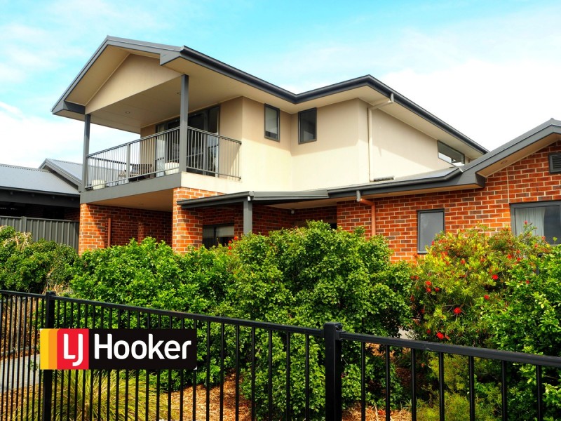 2/Greg Norman Drive, Tamworth NSW 2340
