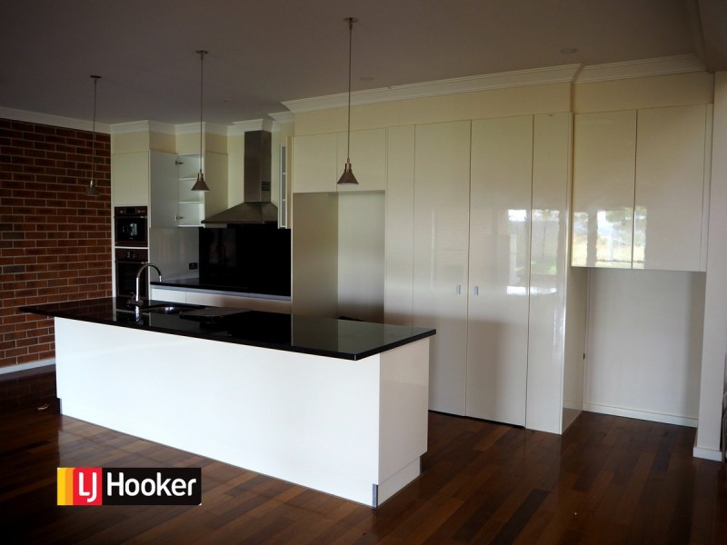 2/Greg Norman Drive, Tamworth NSW 2340