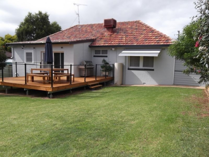 21 Kent Street, Tamworth NSW 2340