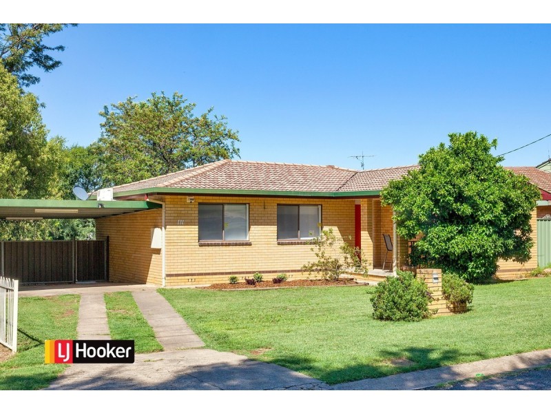 111 Manilla Road, Tamworth NSW 2340