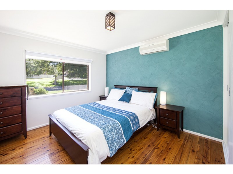 111 Manilla Road, Tamworth NSW 2340