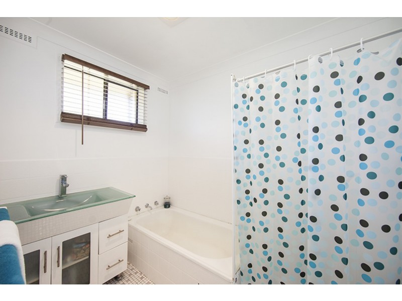 111 Manilla Road, Tamworth NSW 2340