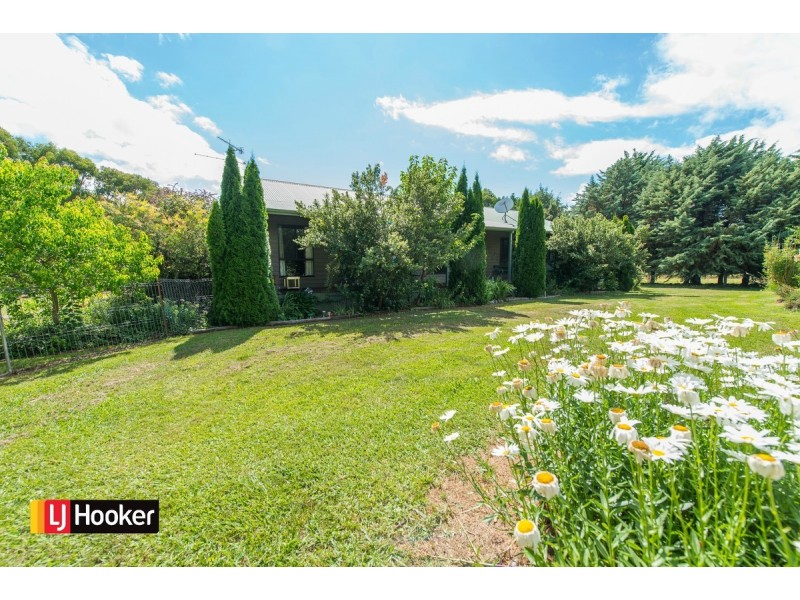 825 Barry Road, Hanging Rock NSW 2340