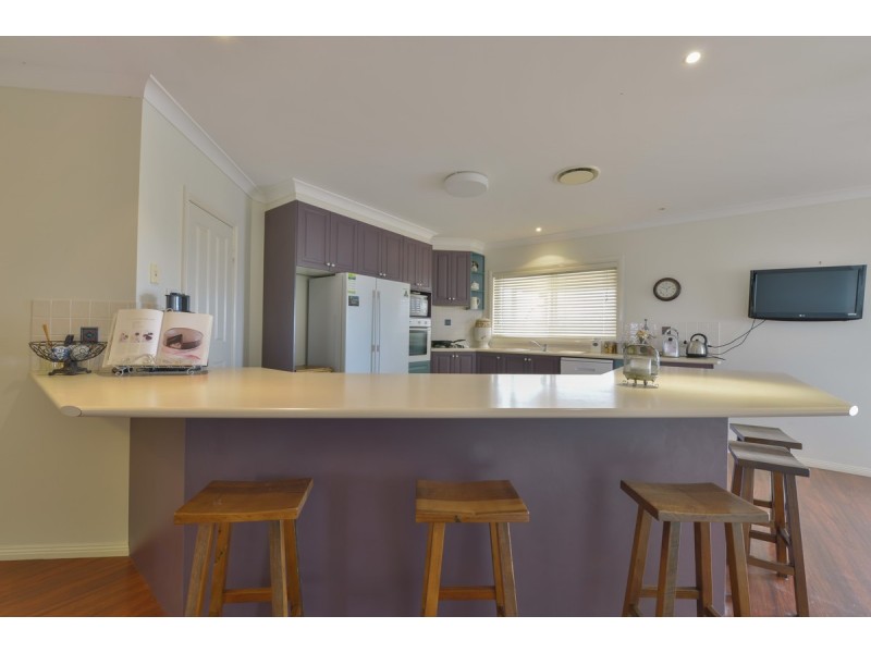 6 Glenview Place, Tamworth NSW 2340