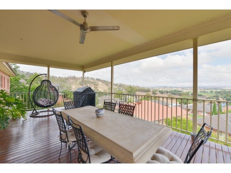 6 Glenview Place, Tamworth NSW 2340