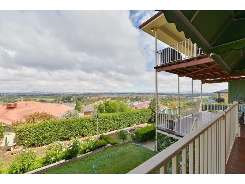 6 Glenview Place, Tamworth NSW 2340