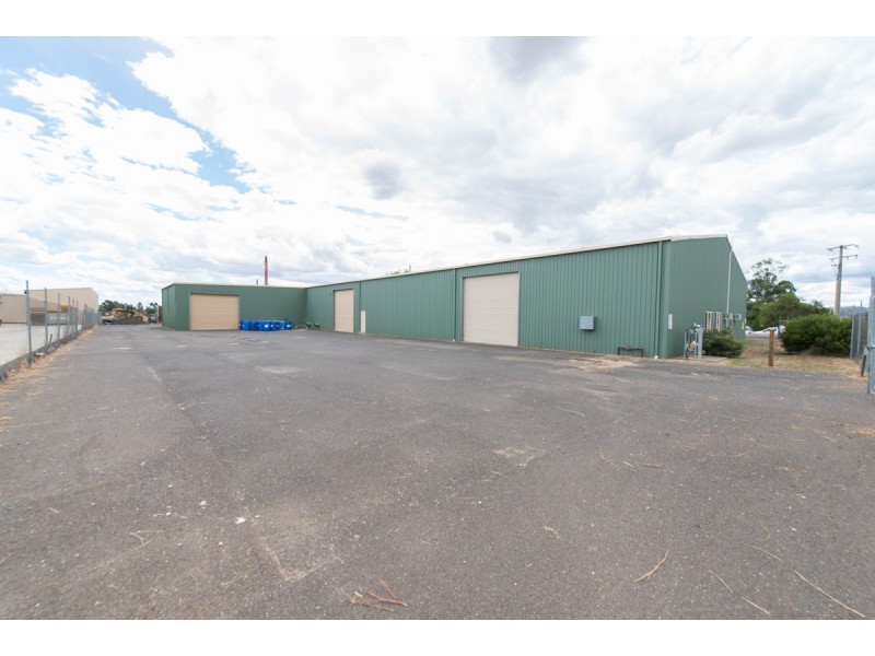 74-76 Goddard Lane, Tamworth NSW 2340