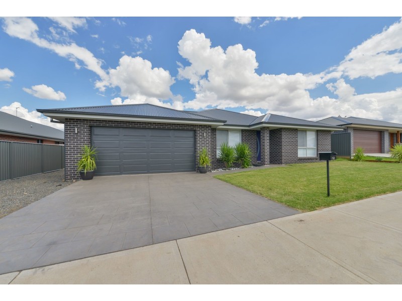12 Kingham Street, Tamworth NSW 2340