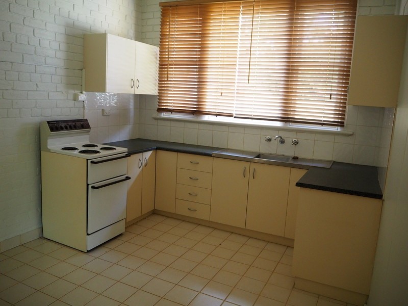 2/27 Napier Street, Tamworth NSW 2340