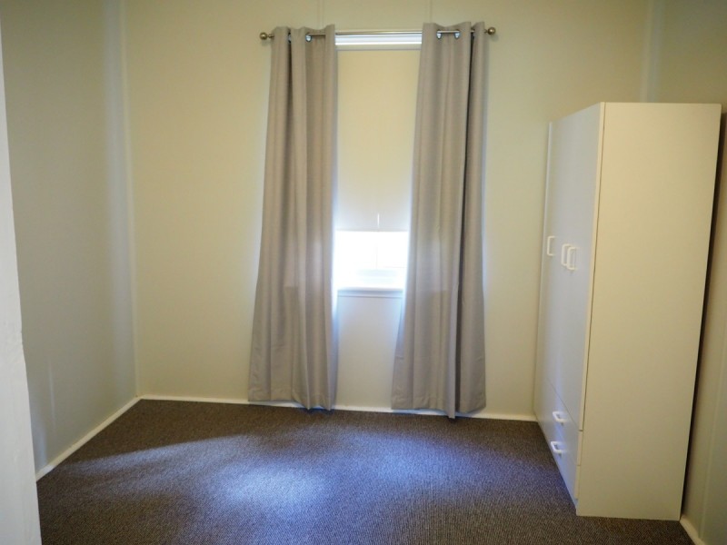 2/27 Napier Street, Tamworth NSW 2340