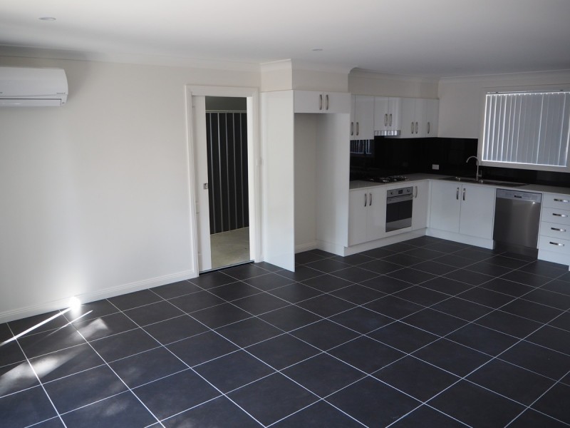 3/7 Curlew Crescent, Tamworth NSW 2340