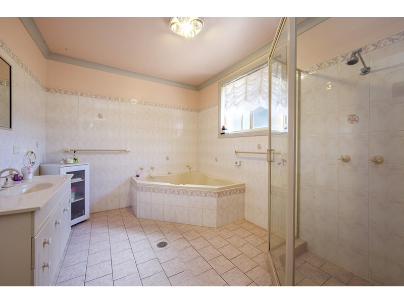 90 Tribe Street, Tamworth NSW 2340