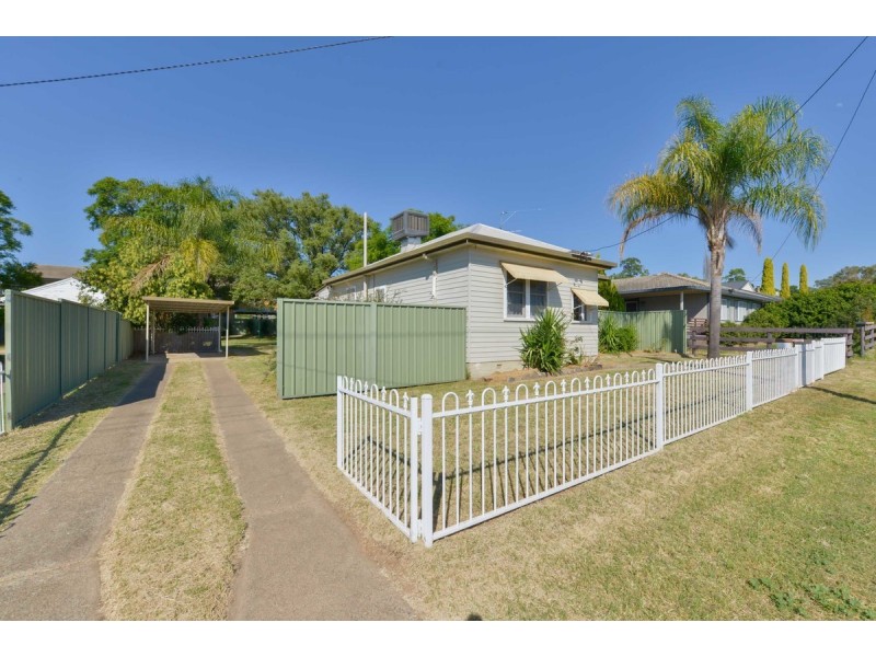 39 Vera Street, Tamworth NSW 2340