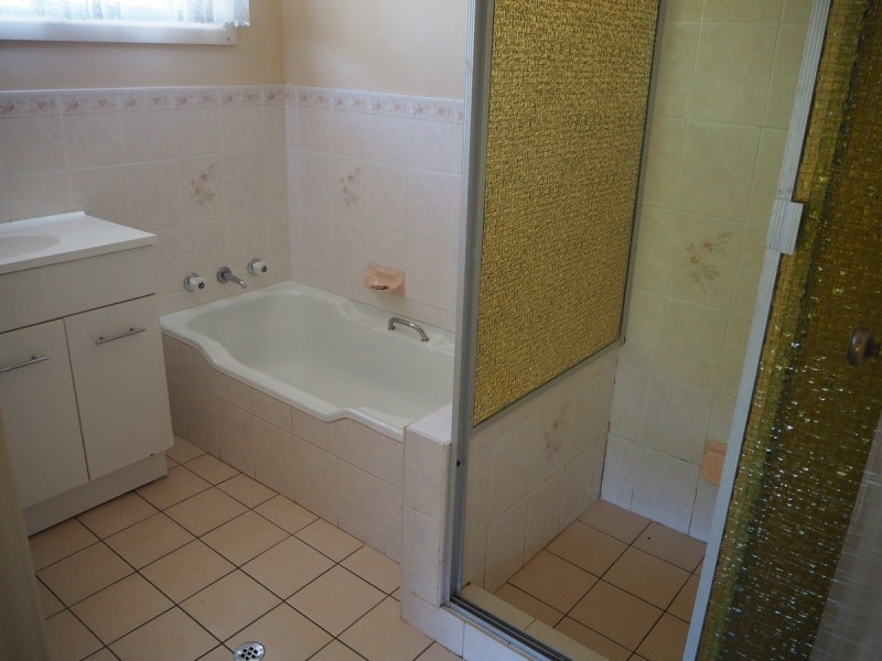 37 Kyooma Street, Tamworth NSW 2340