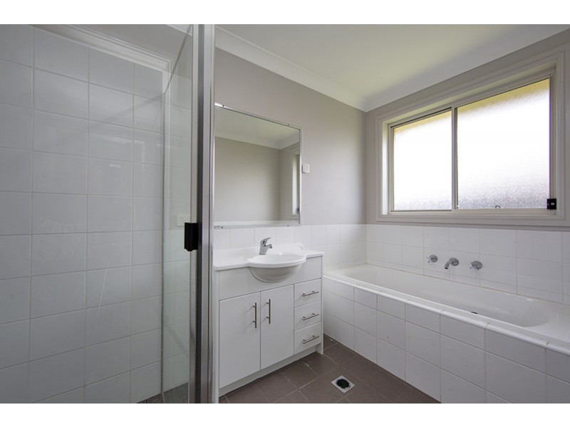 6 Wren Close, Tamworth NSW 2340