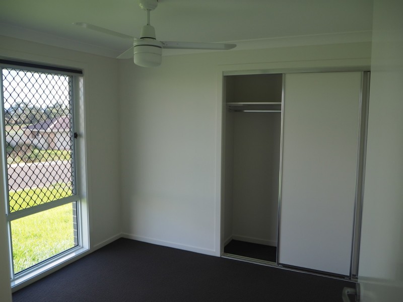 23A/23B Tulipwood Crescent, Tamworth NSW 2340