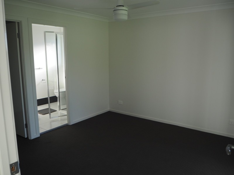 23A/23B Tulipwood Crescent, Tamworth NSW 2340
