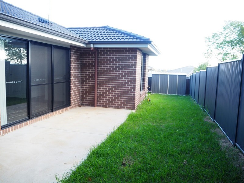 4/7 Curlew Crescent, Tamworth NSW 2340