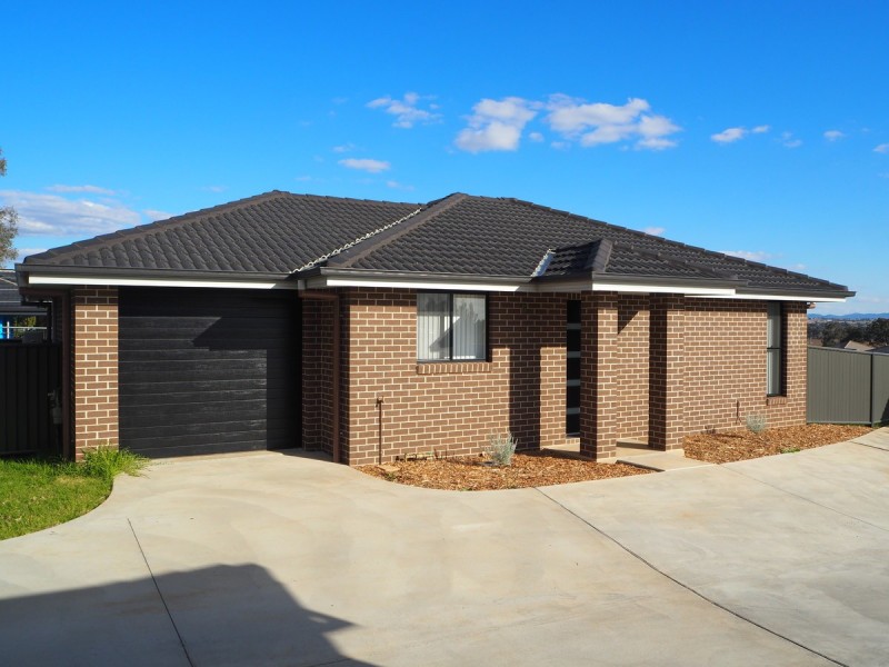 6/7 Curlew Crescent, Tamworth NSW 2340