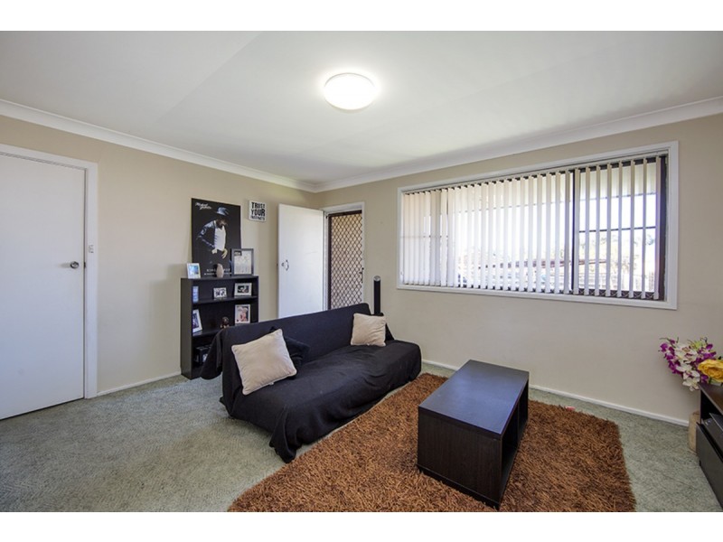 2/4 Woodstock Street, Tamworth NSW 2340