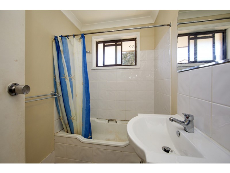 2/4 Woodstock Street, Tamworth NSW 2340