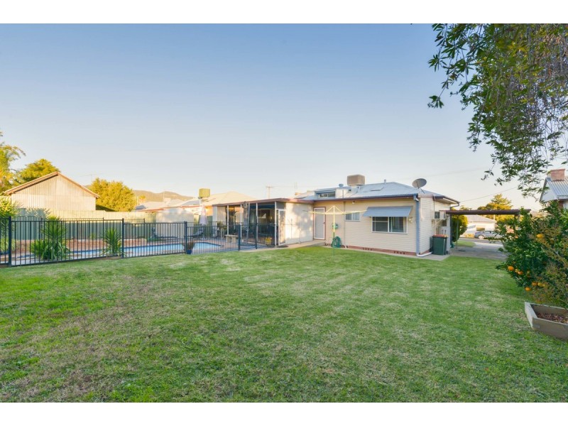 8 Patterson Street, Tamworth NSW 2340